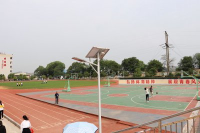 赣州理工学校篮球场