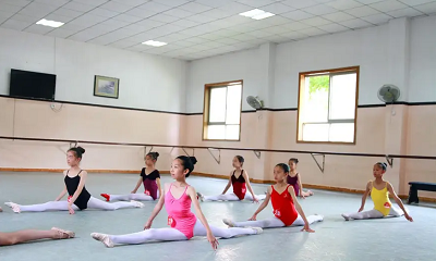 江西省中山舞蹈中等专业学校2022年招生办电话和招生负责人